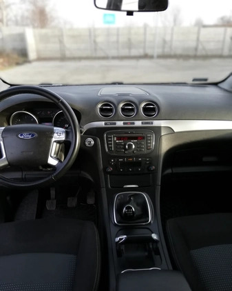 Ford Galaxy cena 33900 przebieg: 242800, rok produkcji 2013 z Pleszew małe 67